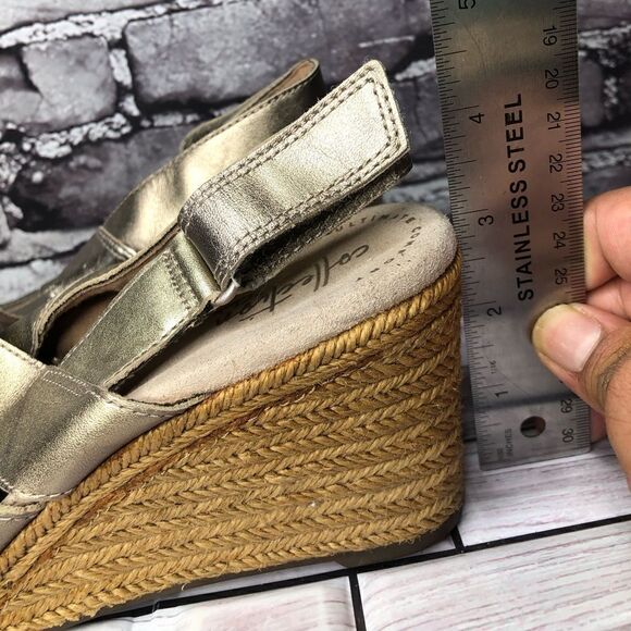 Clarks Collection Bronze Gold Leather Strap Wedges Sandals Women Sz 8.5M US/39.5 - Picture 14 of 16